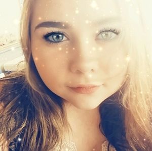 Meet your Posher, Jade